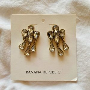 NWT Banana Republic Elegant Chandelier Clear Crystal Earrings